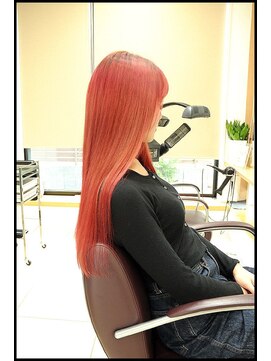 メタ(META) 永野芽郁のルックスに雰囲気と見た目はズバリTWICE♪