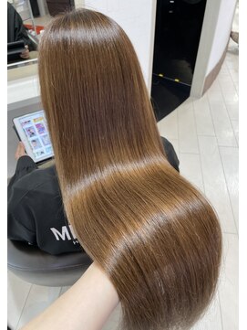 アミーベル(AMI a BELLE) 髪質改善で大人の艶髪へ【毛先までしっとりツヤツヤ美髪ロング】