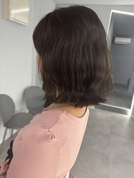 ナンバー 竪町(number+) 韓国風ヘアスタイルシースルーバング暗髪艶感