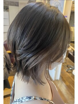 モアナバイヘッドライト 小田原店(Moana by HEADLIGHT) Moana【小田原】#ウルフ#イヤリングカラー#レイヤーボブ