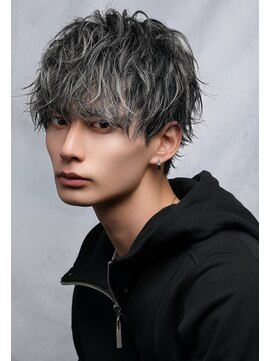 テンバイリップスヘアー(TEN by LIPPS hair) ホワイトシルバーグレーメッシュ無造作マッシュ