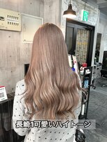 コワファースト長崎シャンプーボーイ 2nd(COIFF1RST 長崎 SHAMPOO BOY) 長崎で叶えるハイトーン ミルクティーベージュ