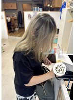 オリビアヘアー(OLIVIA HAIR) ルーツカラー×裾カラー☆最高級ケアで極上の透明感