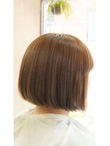 ネス(NESS) ローライトハイライトの入ったベージュなボブ266