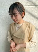 ショートボブ ショートパーマ 透明感カラー オフィスヘア 小顔