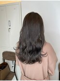 濡れ髪　切りっぱなし　くすみピンク　セミウェットウェーブ