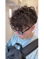 ニードバイスケール(NEED by SCALE)&nbsp;スペインカール/スパイラルパーマ/ツーブロックスタイル