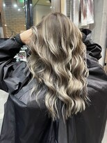 ラフ(LAFF) #バレイヤージュ#グレージュカラー#ボブウルフ#ココアベージュ