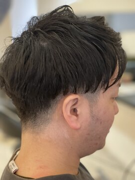 エン(en) ツーブロックマッシュショート