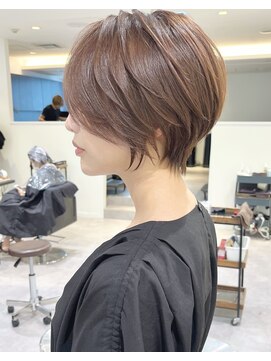 アンド ストーリーズ(&STORIES) 前下がりショート/絶壁解消/30代/40代/50代【橋本】