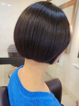 スタイル 成城学園前(STYLE) 黒髪 ミニボブ ネオウルフ ショートボブ クビレボブ