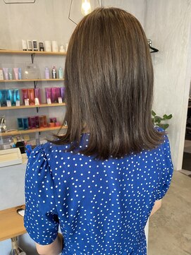 シェル 津山の手店(shel) 透明感ブラウン艶感切りっぱなしボブ