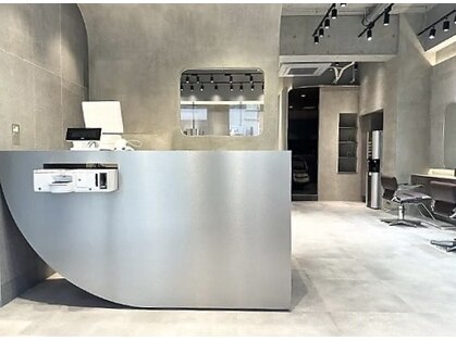 オーバーヘアー 大久保店(over hair)の写真