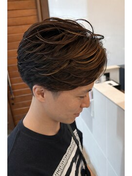 リドル ヘアー 駒生店(Riddle HAIR) センターパート×ハイライト