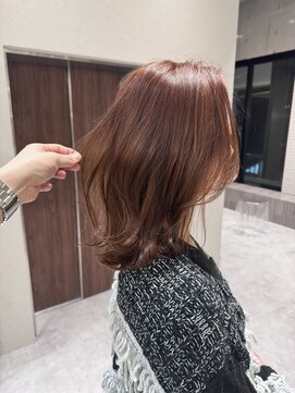 カルム 天神大名(calme) 【calme】顔周りカット  コーラルピンク レイヤーカット