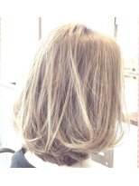 サロンドルナフレイヤ(Salon de Luna Freyja)&nbsp;ナチュラル・カールボブ