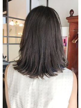 アンティガ(ANTIGA) ノーブリーチ★暗いのに透け感ブルージュミディ