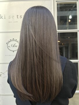 キセツ(ki se tsu) 思わず触れたい透けるグレージュストレート