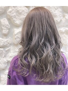 モアナバイヘッドライト 曽根店(Moana by HEADLIGHT) Moanaミルクティーグレージュ