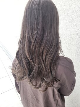 ゴットラトゥール(GOTTO LATOUR) ブラウンアッシュ大人可愛いふんわりカール小顔カット