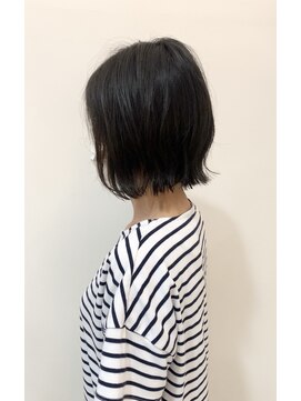 ケンジサナンド(KENJE Sanando) 切りっぱなしボブ