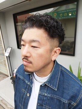 ガブ(GABU.) オールバック(スパイラルパーマ)(ソフトフェード)