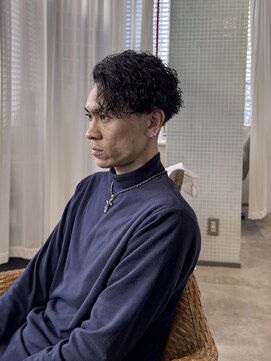 ルィーズ(Lui:z) メンズパーマツイスパフェードツーブロック