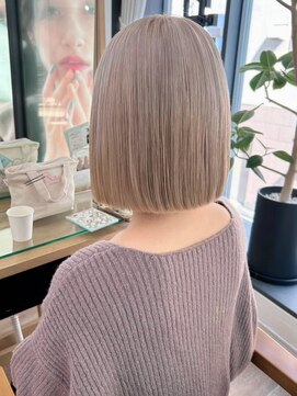 ネオリーブ クーロ(Neolive curro) ブロンドベージュ×ダメージレスケアブリーチ