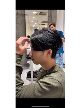 ミリ(milli Produce by ITAKURA) 毛流れセンターパート