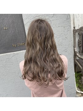 ベレッタ 枚方店(veretta.) 2026年ハイライトグレージュ 担当:ばば /ブルベ夏/イエベ秋