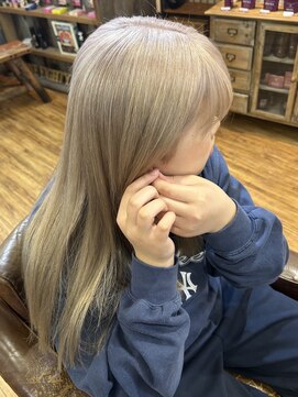 ワン エイティー ディグリース 恵比寿(180°One Eighty Degrees.) ハイトーンカラーミルクティーベージュブリーチダブルカラー