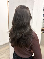 ヘアーアイストゥーレ(HAIR ICI TRE)&nbsp;ブリーチなしカラー グレージュ春カラー担当渡辺聖