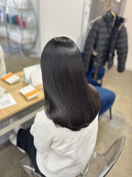 リラクオーレ 三宮 元町(LIRA CUORE) ツヤツヤ酸性縮毛矯正