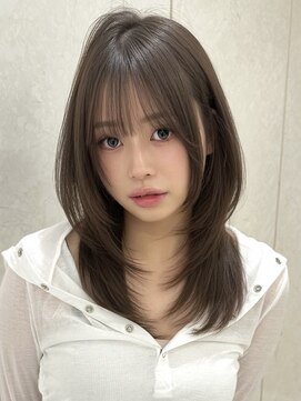 アイトーキョーエス 渋谷(AI TOKYO S) ミルクティーブロンド/ダークブルー/ハッシュカット/渋谷