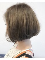 ウィロー(WILLOW)&nbsp;【WILLOW】ハイライト10枚を使ったスムースボブ(井下貴史)