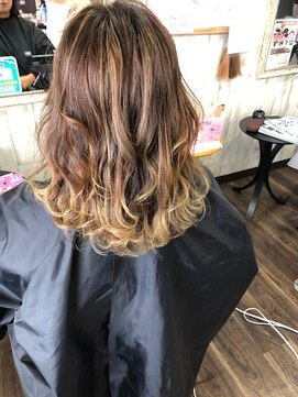 ディーバフロート 新宮店(DIVAfloat) ナチュラルバレイヤージュ