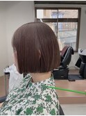 大人可愛いミニボブ