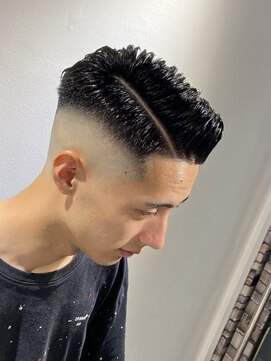 ミナミ(MINAMI) 外国人風スキンフェードスタイル　国分寺