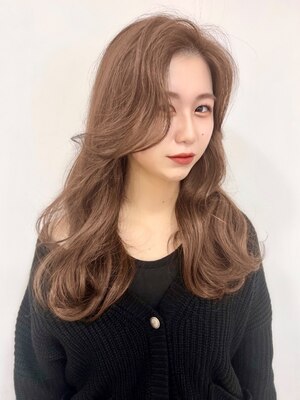 好感度UPデザインをヘアスタイルの黄金比を熟知したstylistが、似合わせを含めた韓国風デザインをご提案