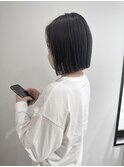 YOKE 切りっぱなしボブタイトボブアッシュグレージュ前髪なし