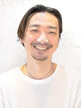 サロンズ ピフレ新長田店(SALONS) 長谷川 