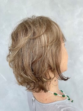 アコ(Aco) 上品ハイライト/白髪ぼかしハイライト/ミルクティー/ベージュ