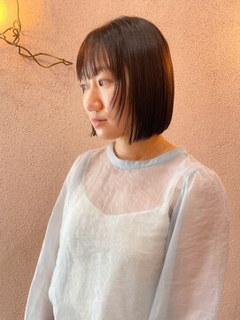 トリコ 柏(tricot) 切りっぱなしボブ/フェイスレイヤー/グレージュ