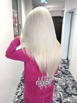 ブランシスヘアー(Bulansis Hair) ホワイト系ブロンド