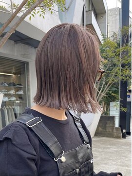 ロマリア(Lomalia) 乾かすだけでキマる髪/馴染むハイトーン外ハネボブグレージュ