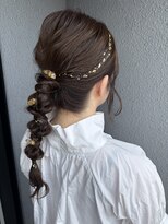 イズミ(izumi) ヘアアレンジ