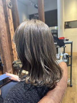 ボタニカ(Botanica) 透明感グレージュ/ミディアムレイヤー/ボブ/顔周りレイヤー