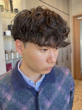 エリマバイフィフス 調布(elima by fifth) 調布メンズパーマルーズパーマシャドウパーマッシュウルフゆるめ