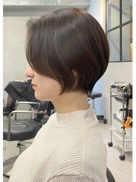ヌイ 横浜(nui) 襟足が浮かない大人ショート_マロングレージュ