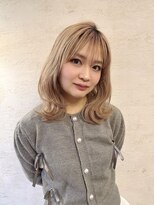 フェイバー 警固店(FAVOR) 柔らかベージュ×くびれミディアムヘア